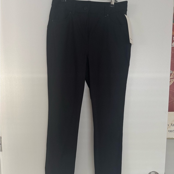 Woman’s Lululemon city sleek 5 pocket pant 7/8 Black Pants - Picture 1 of 4